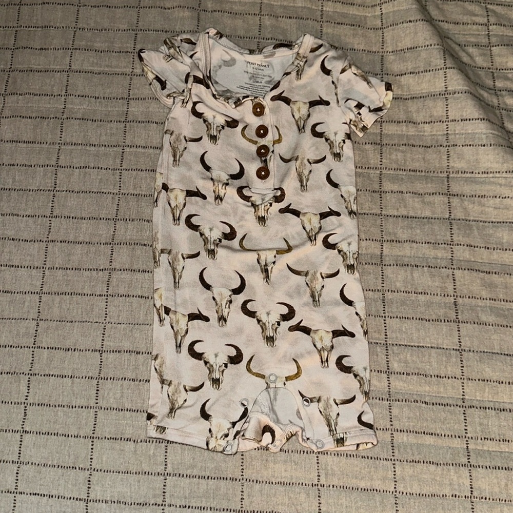 Posh peanut romper